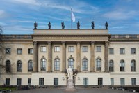 HU - Hauptgebäude