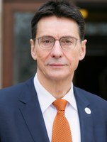 Dr. Ludwig Kronthaler