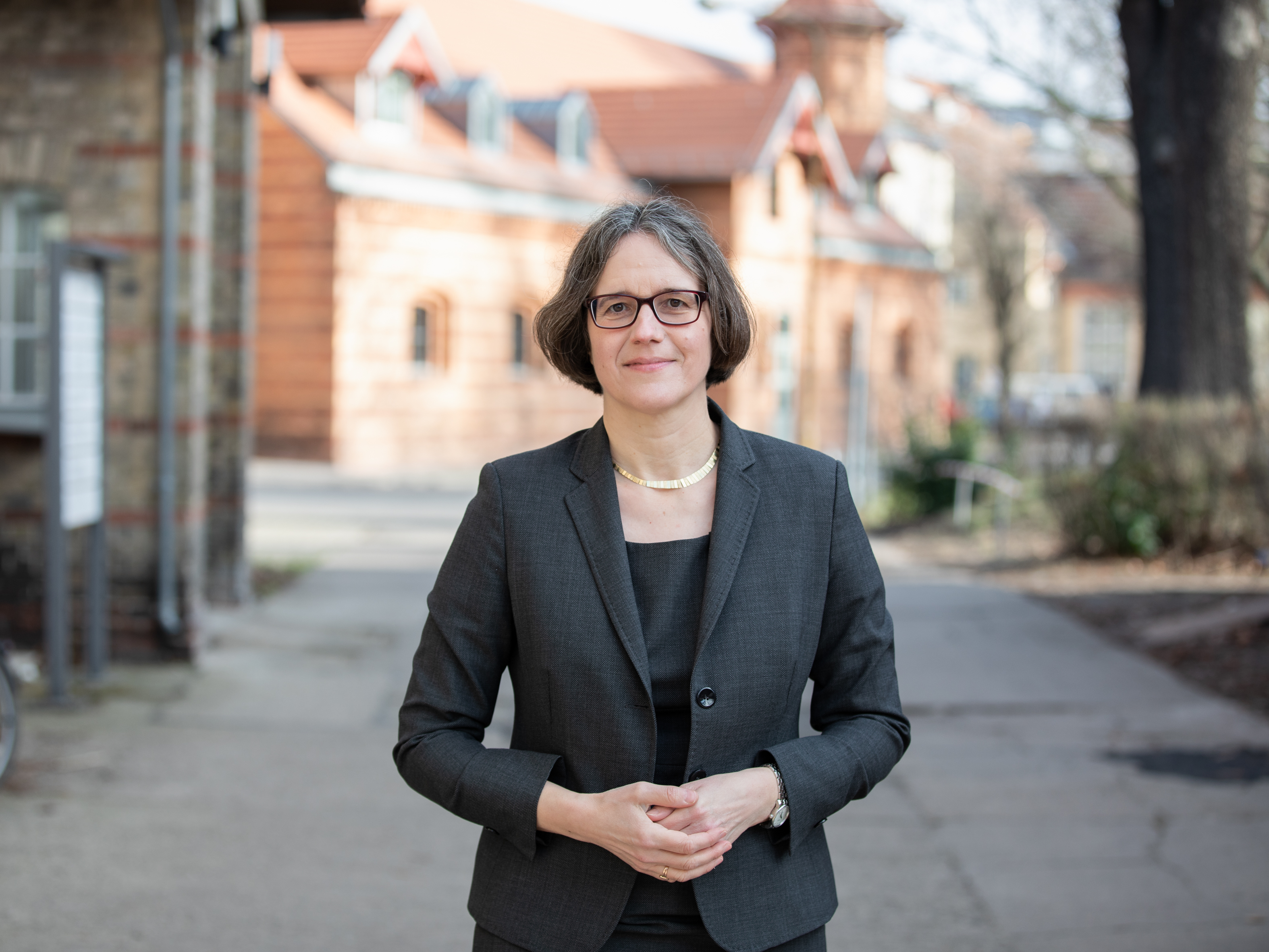 Julia von Blumenthal auf dem Campus Nord 