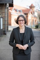 Julia von Blumenthal, Campus Nord (Hochformat)