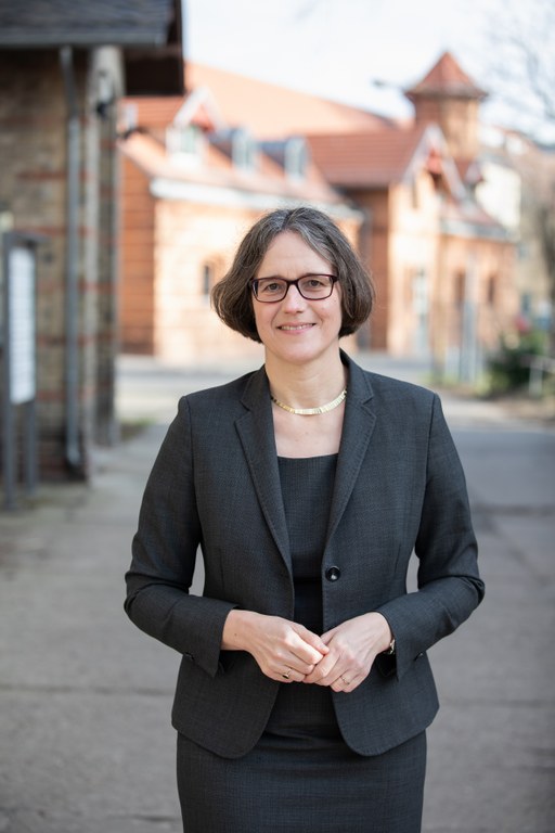 Julia von Blumenthal, Campus Nord (Hochformat)