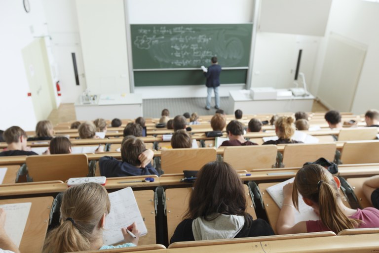 Lehrraumgebäude Chemie und Physik