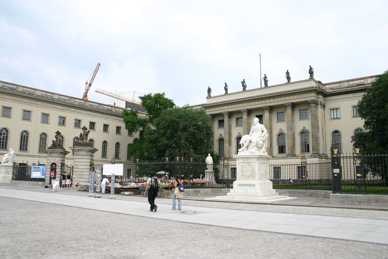 Humboldt-Universität zu Berlin, Hauptgebäude, Unter den Linden 6