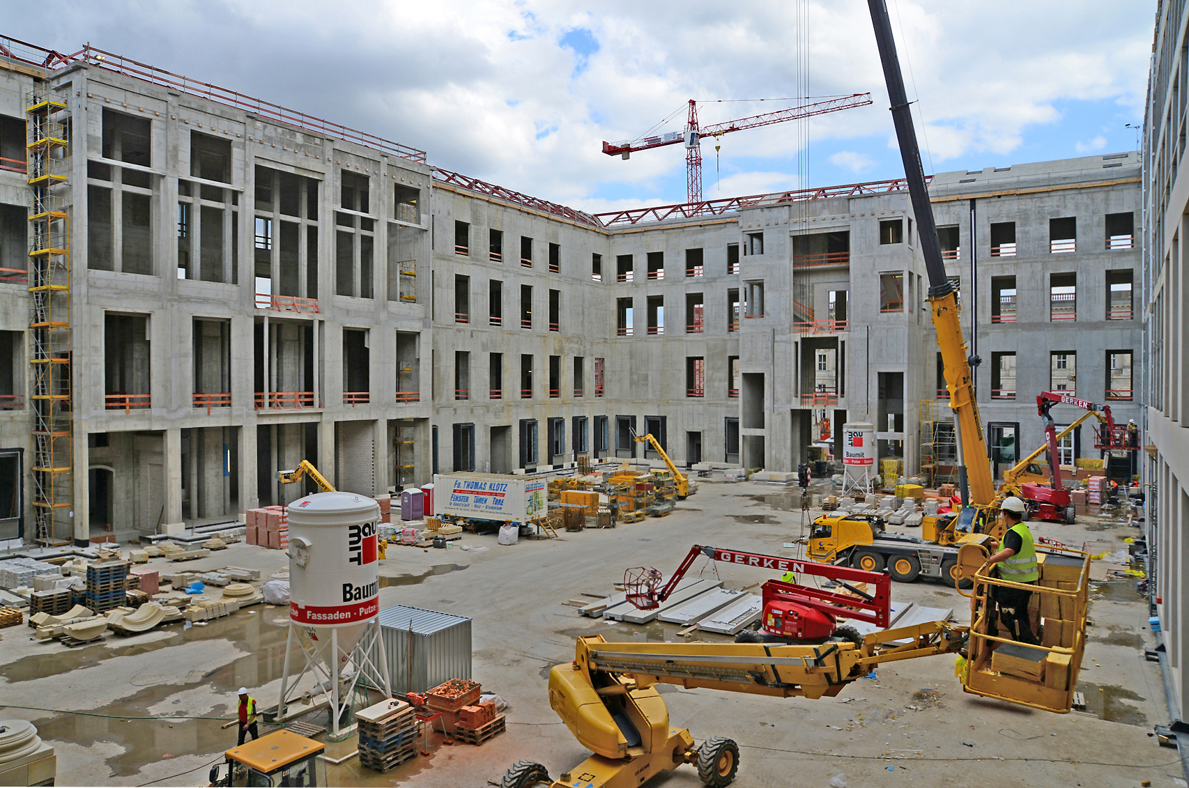 09-Humboldt-Forum-06-2015-Foto-Barbara-Herrenkind.jpg