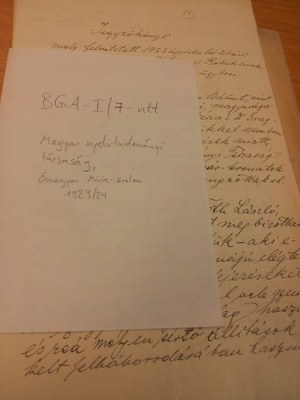 Die "Altungarische Marienklage" aus dem Mittelalter, das älteste ungarische Gedicht.