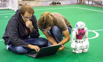 robo2 ALTERNATIVTEXT
