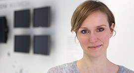 Dr. Anna Hilsmann ALTERNATIVTEXT
