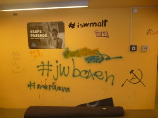Schmierereien an den Wänden