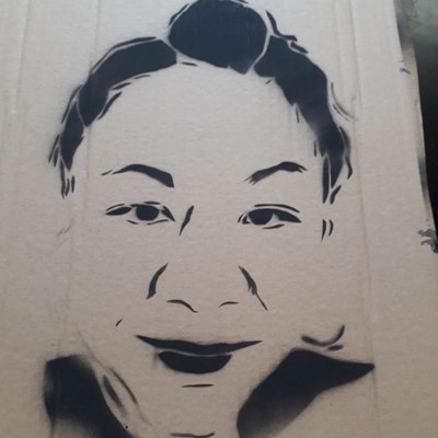 Stencil von Kimiko Suda