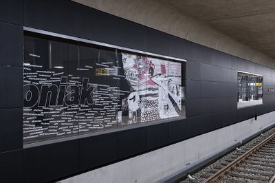 Grafik an der Wand im Wissenschaftsbahnhof