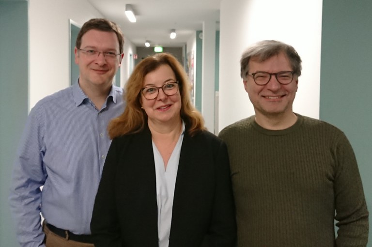 Anke_Lüdeling_Teamfoto_Cropped_1920.jpg