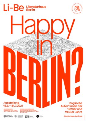 Weißer Hintergrund mit roter Schriftfarbe steht der Ausstellungstext Happy in Berlin