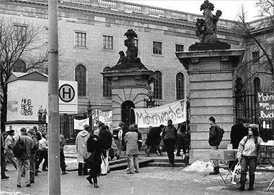 web-mahnwache_ehrenhof_17.12.1990_fisahn_lpr.jpg