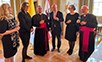 Gruppenfoto: Von rechts nach links: Erzbischof Heiner Koch, Frau von Blumenthal, der Regierende Bürgermeister, der Nuntius Dr. Nikola Eterović, Frau Czyborra