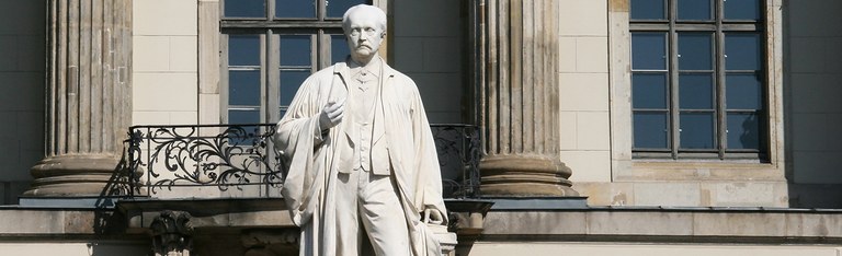 Hermann von Helmholtz Denkmal
