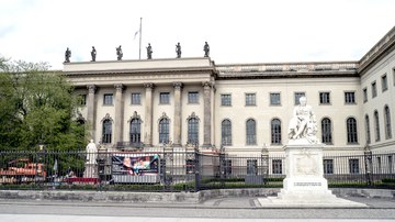 Philosophische Fakultät Philosophische Fakultät der Humboldt-Universität, Prinzenpalais und Hauptgebäude