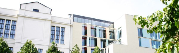 Universitätsgebäude am Hegelplatz