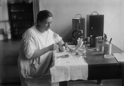 Rhoda Erdmann, Foto: bpk/Kunstbibliothek, SMB, Photothek Willy Römer/ Ernst Gränert