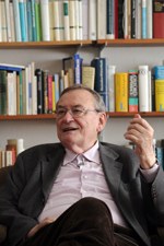 Klaus Schütz