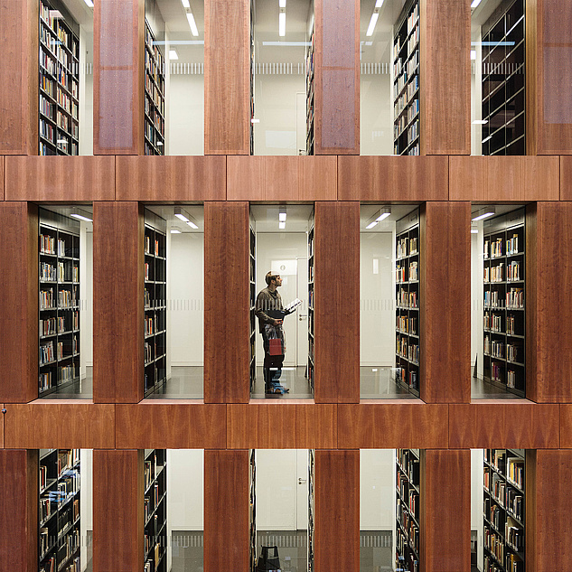 Im Grimm-Zentrum der HU