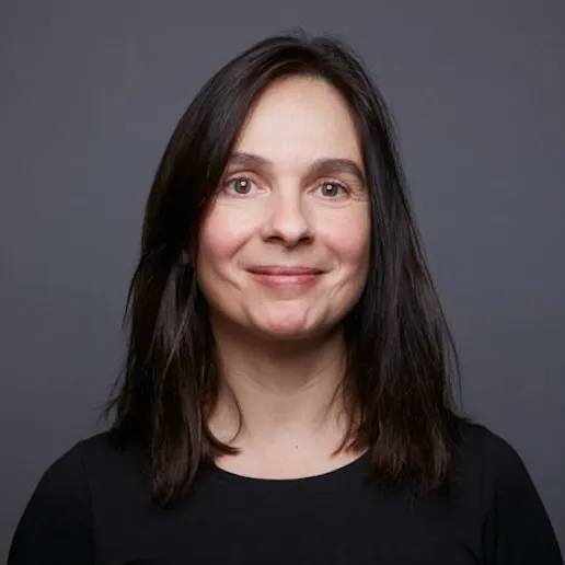Simone Lang